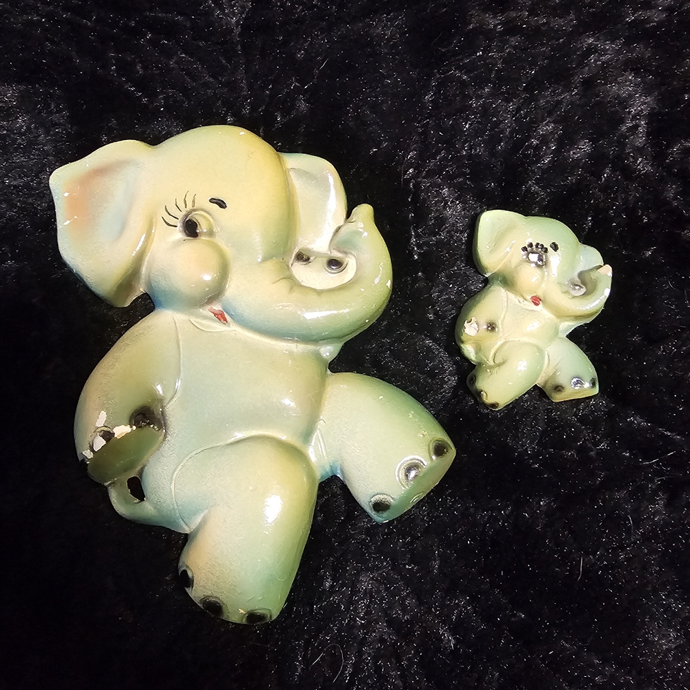 Vintage Chalkware Green Elephant Figurine Set